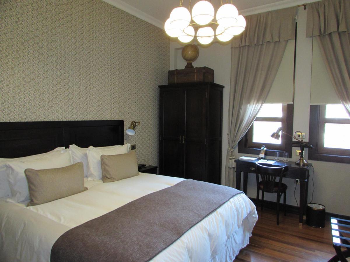 Hotel Boutique Castillo Rojo Santiago del Cile Esterno foto